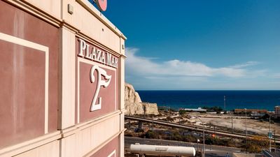 Plaza Mar: 2-5 minutos a pie